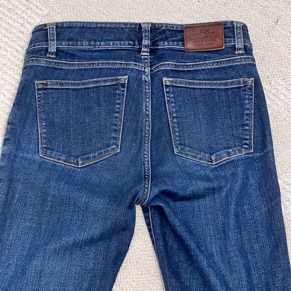 RALPH Lauren Modern Straight Curvy in a size 4 medium wash- never worn- - Picture 12 of 16